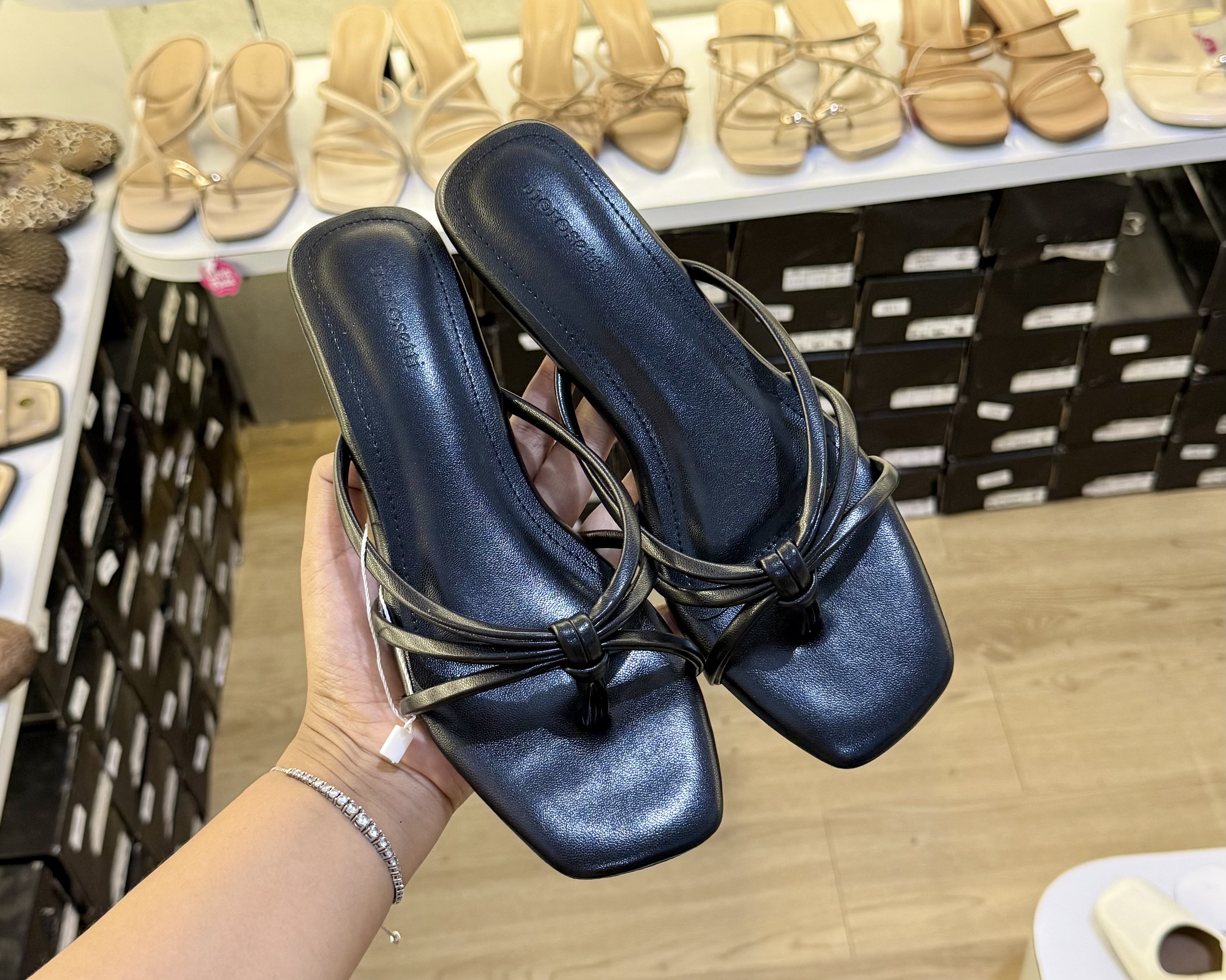 MORASETTI DM27 HITAM